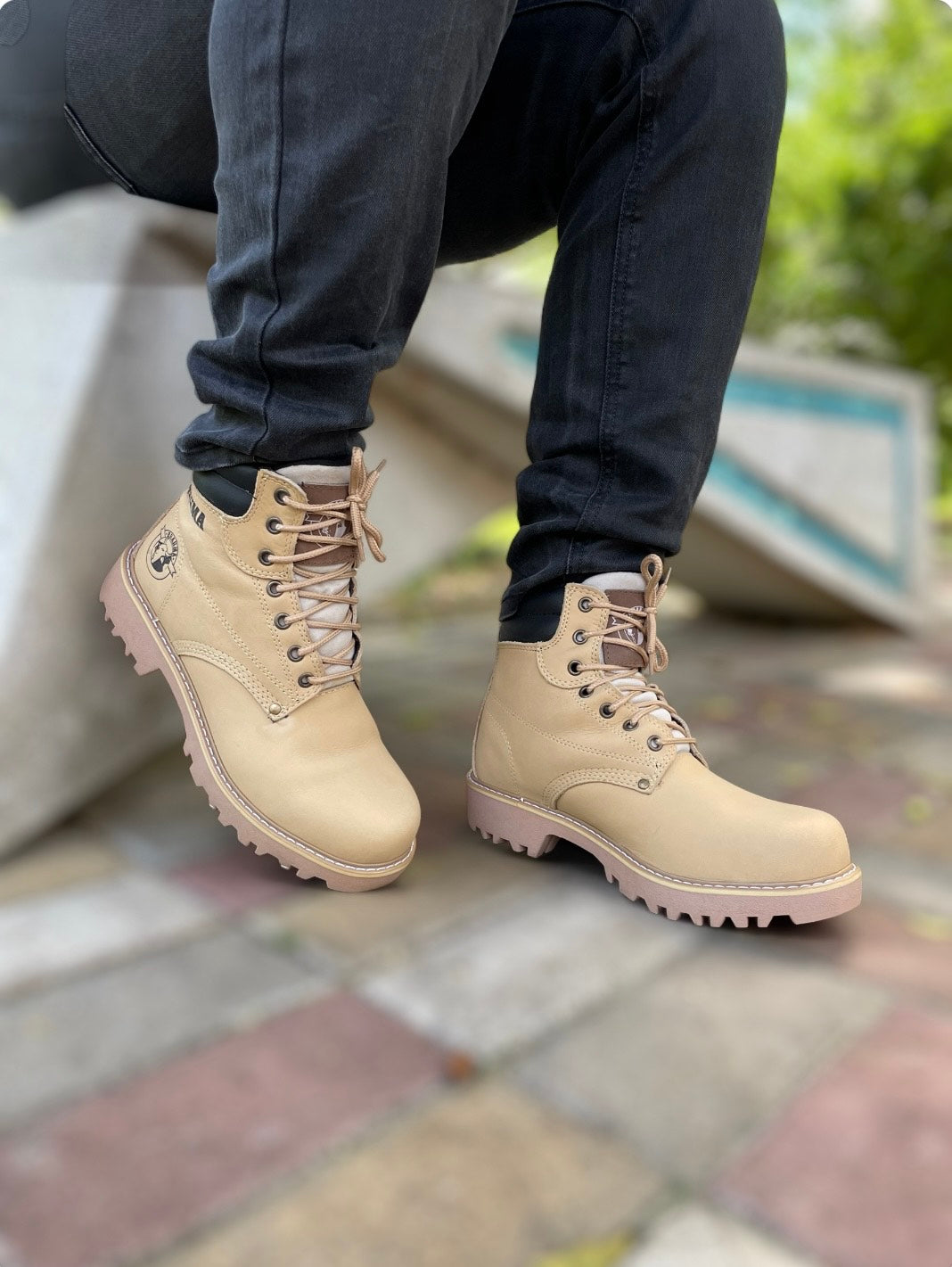 BOTA BRHM CLASICA CUERO + CAJA ⚜️